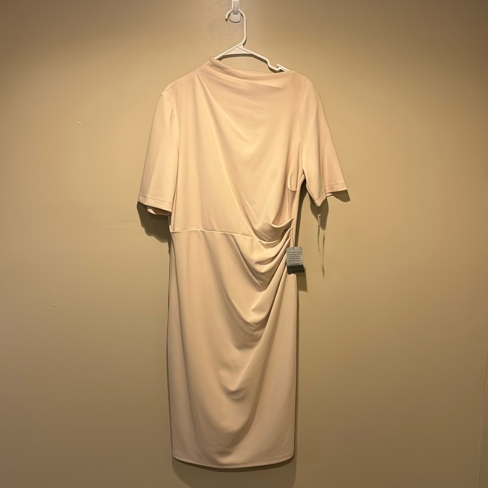 ⭐️Ruched Sheath Dress⭐️